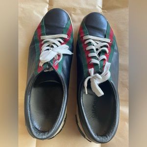 Gucci black leather web detail low top sneakers